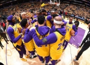 金年会官网-勒布朗詹姆斯全面爆发，湖人大胜