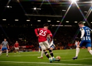 JNH体育-利兹联新援首秀破门，帮助球队取得胜利的简单介绍