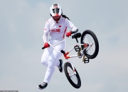 金年会APP-爱尔兰选手全力争夺小轮车赛