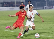 sports jnh-国际足球赛：球员们为了胜利誓死拼搏的简单介绍