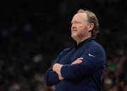 金年会电子-雄鹿主教练布登霍尔泽训练强度加大的简单介绍