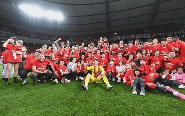 夺冠热门上港迎战实力强劲天海,谁能笑到最后?的简单介绍 夺冠热门上港迎战实力强劲天海,谁能笑到最后?的简单介绍