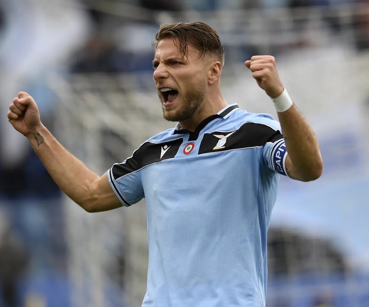 阿贾克斯奇兵出战,欧冠赛场连胜引爆全欧狂热的简单介绍 阿贾克斯奇兵出战,欧冠赛场连胜引爆全欧狂热的简单介绍