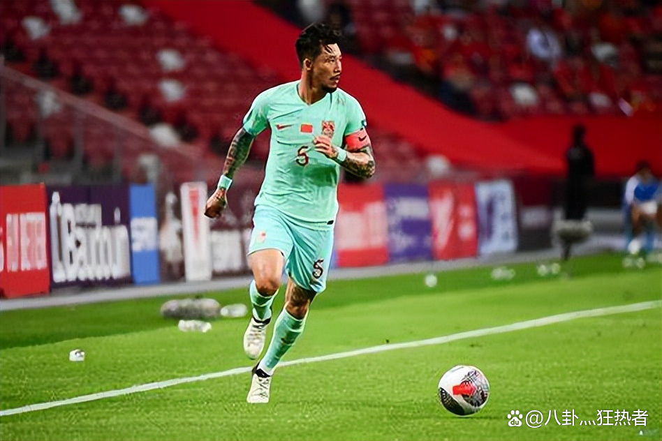 教练组研究新战术应对对手,球队备战备受关注 教练组研究新战术应对对手,球队备战备受关注