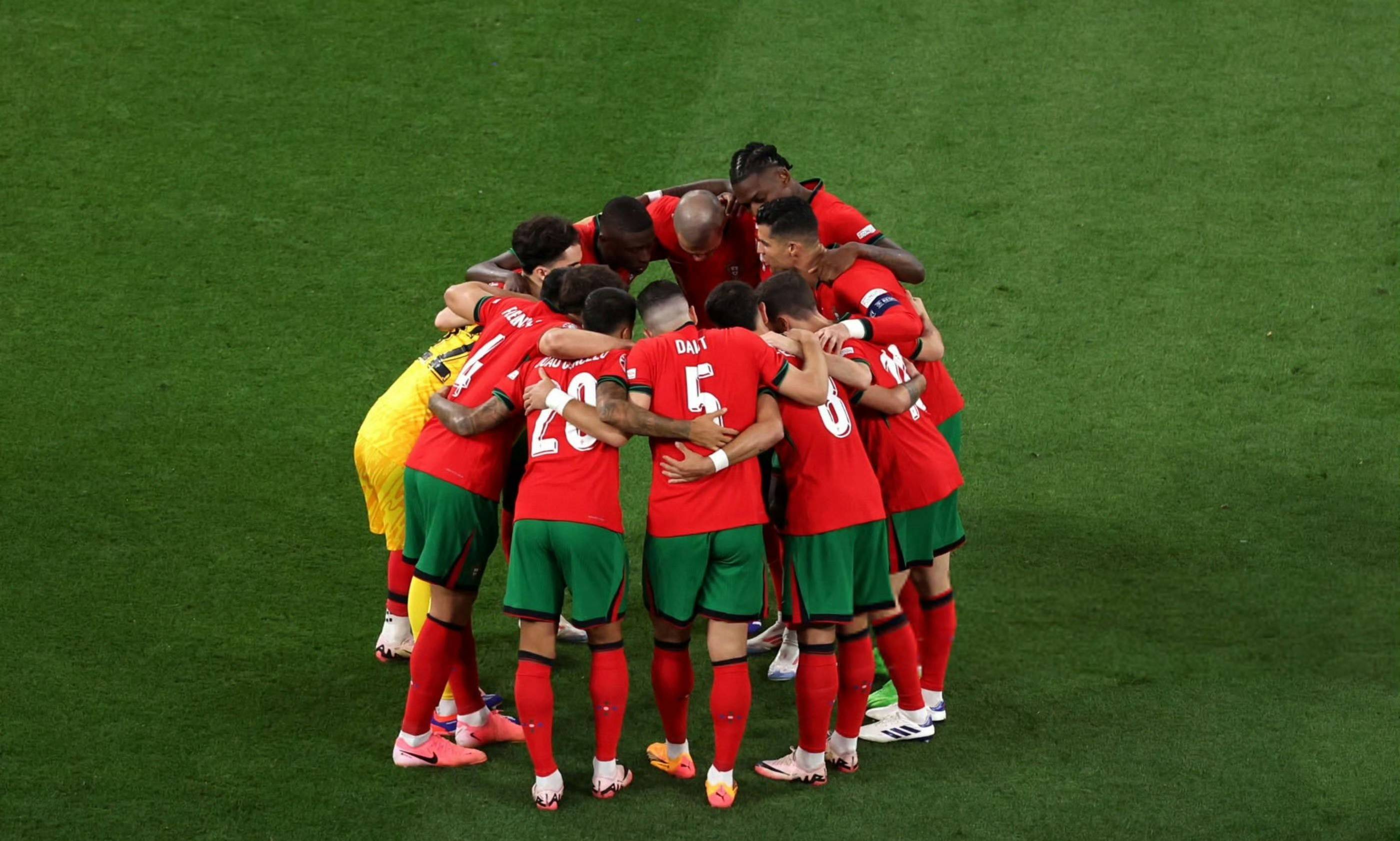 葡萄牙队在欧洲赛场上力挫对手取得胜利的简单介绍 葡萄牙队在欧洲赛场上力挫对手取得胜利的简单介绍