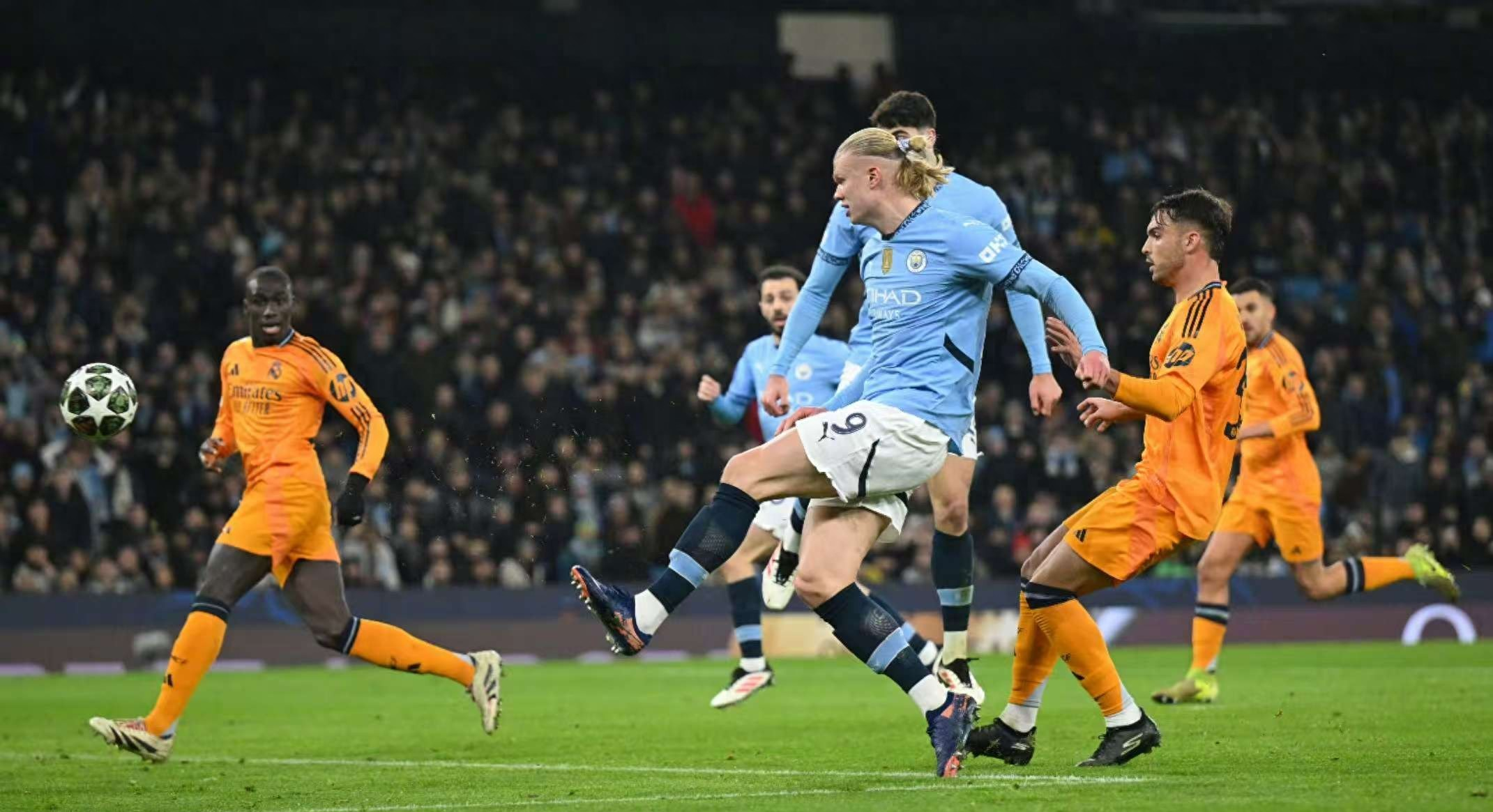 欧洲联赛进入决赛阶段,焦点比赛多 欧洲联赛进入决赛阶段,焦点比赛多