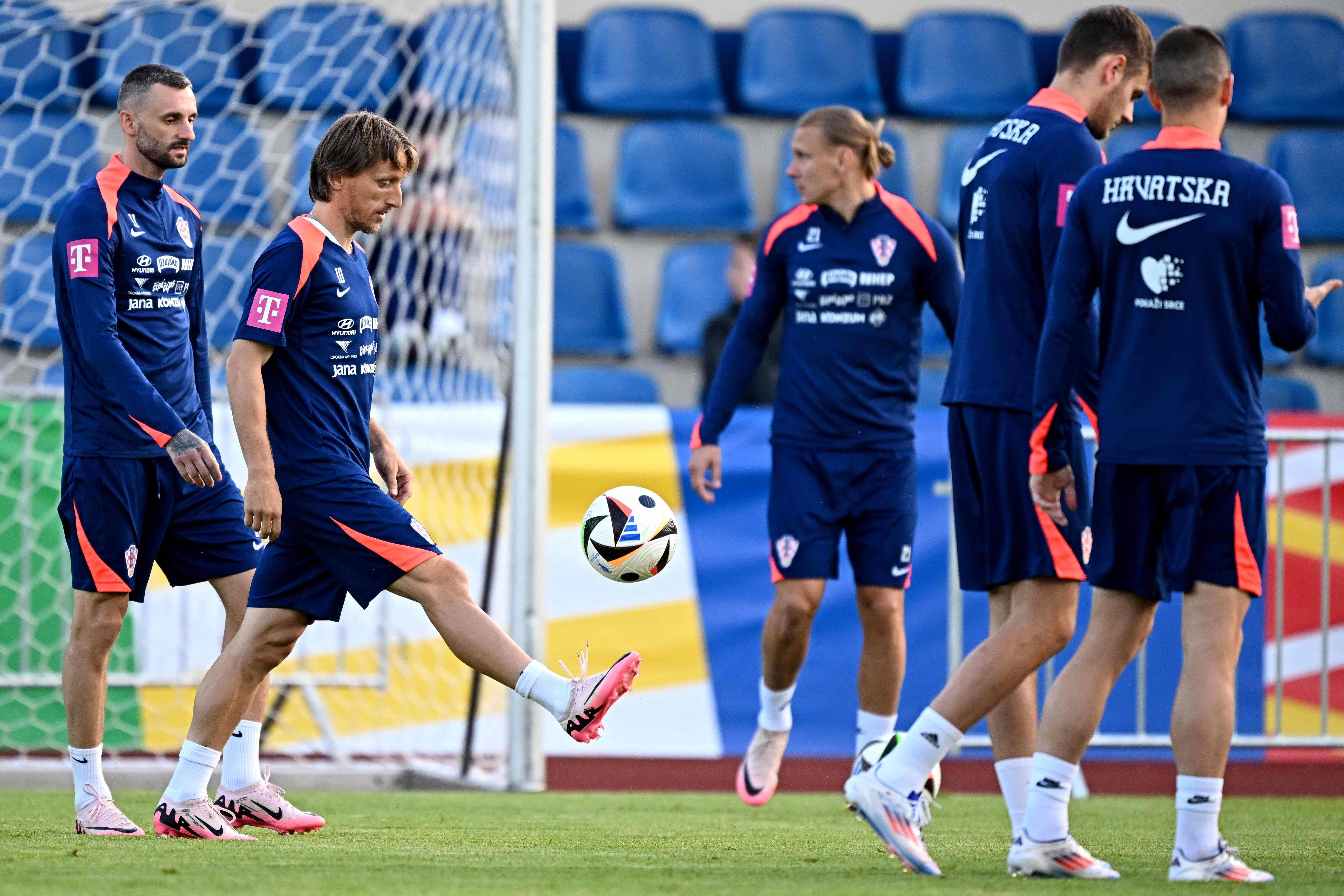 英格兰惊险胜克罗地亚,成功杀入欧洲杯四强赛 英格兰惊险胜克罗地亚,成功杀入欧洲杯四强赛