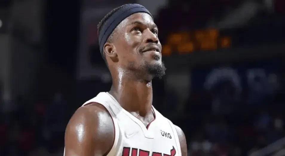 包含步行者队球员蒂姆哈德威称赛前感到压力巨大的词条 包含步行者队球员蒂姆哈德威称赛前感到压力巨大的词条