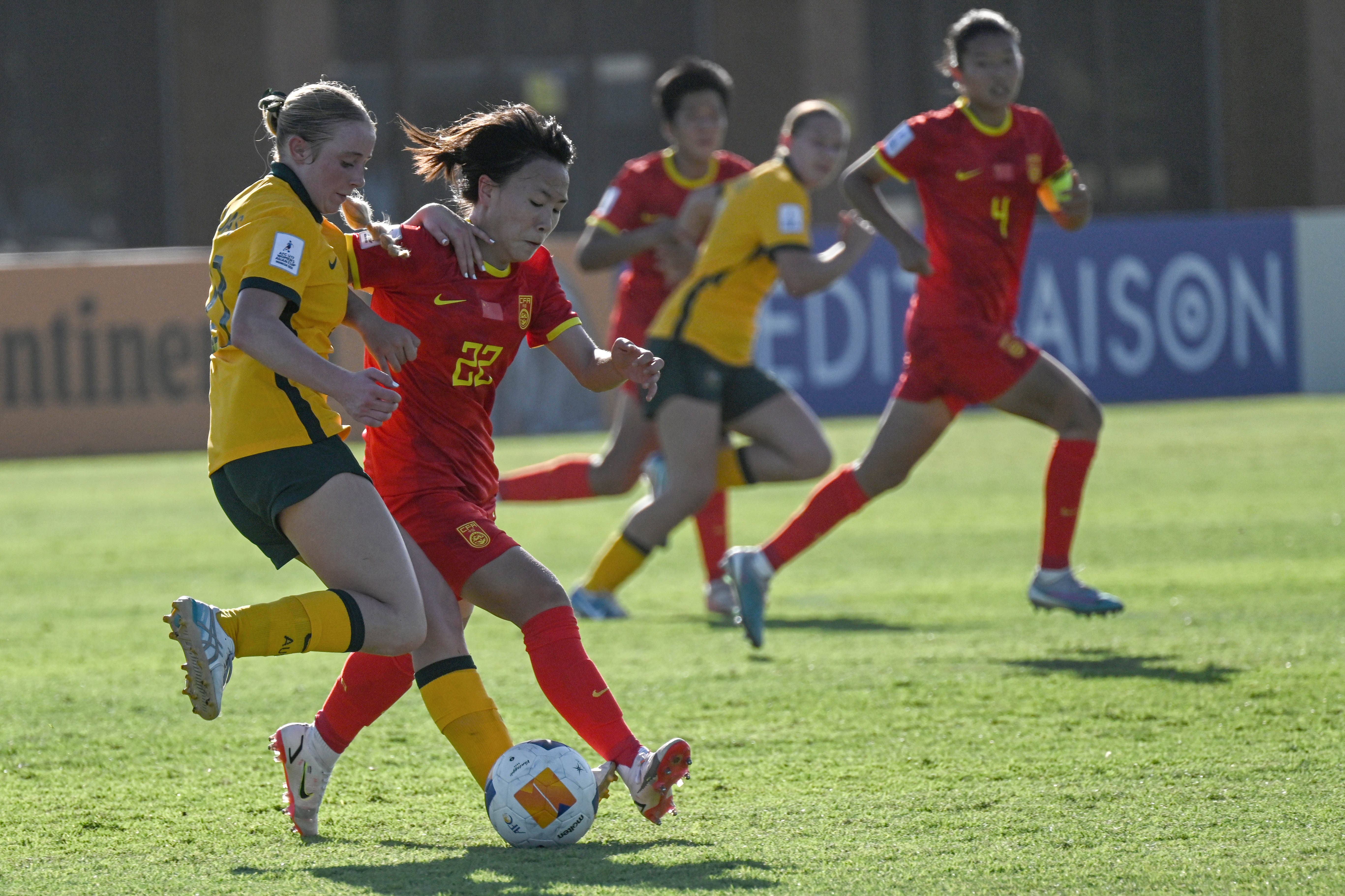 包含中国女足球员提前开始备战亚洲杯赛,备战势如破竹的词条 包含中国女足球员提前开始备战亚洲杯赛,备战势如破竹的词条