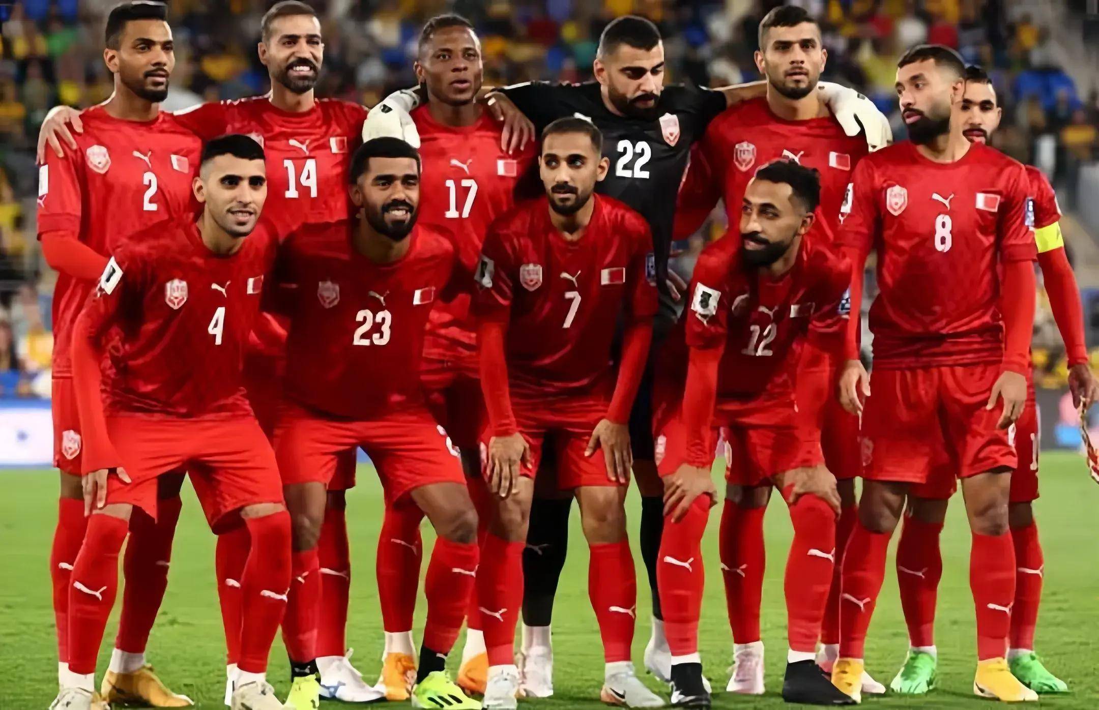 包含国足全力备战国际巅峰赛，拼搏拔刺，赢得尊荣的词条