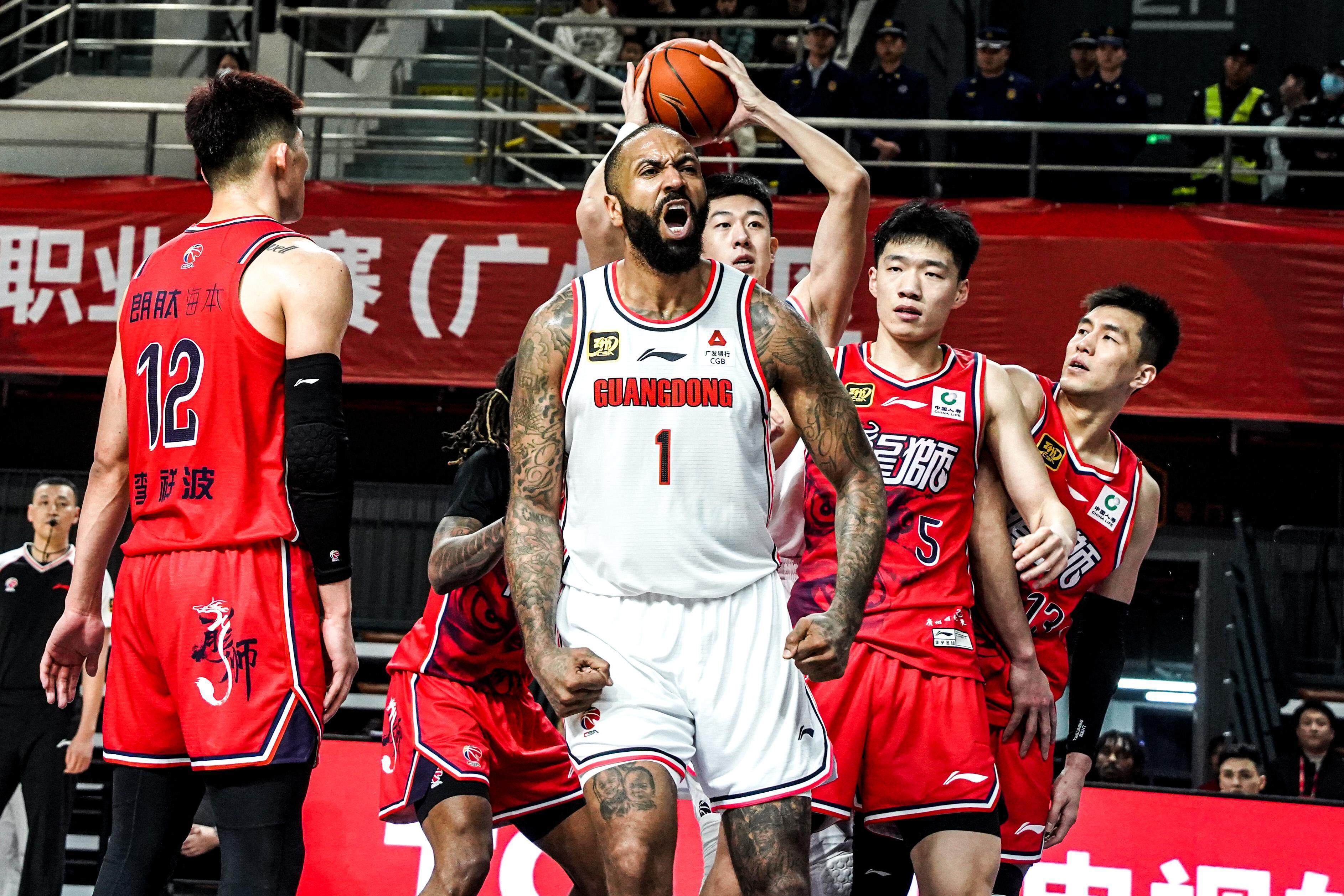 CBA联赛收官,广东队夺得总冠军 CBA联赛收官,广东队夺得总冠军