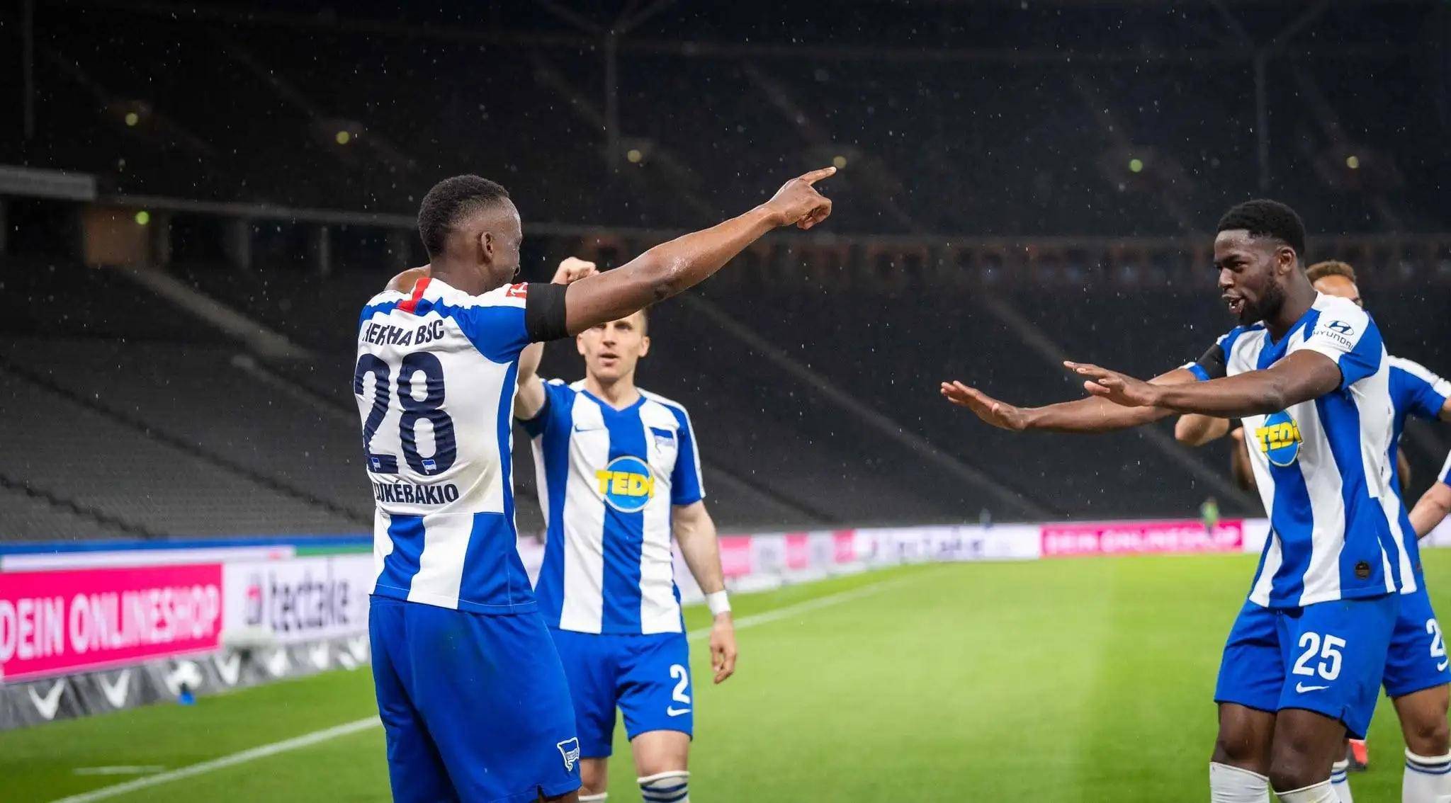 包含柏林赫塔战平,双方角逐打出激烈比赛的词条 包含柏林赫塔战平,双方角逐打出激烈比赛的词条