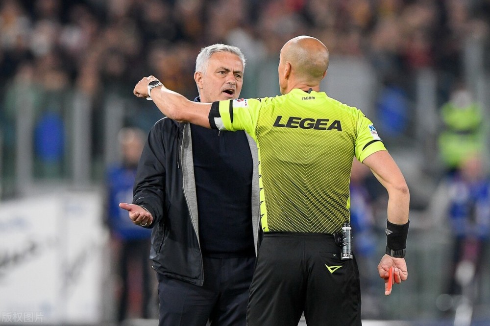 比赛赛前争议不断,裁判严明仲裁 比赛赛前争议不断,裁判严明仲裁