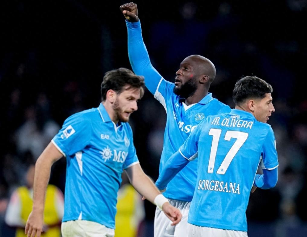 罗马主场惨败，三连败让球队陷入保级危机的简单介绍