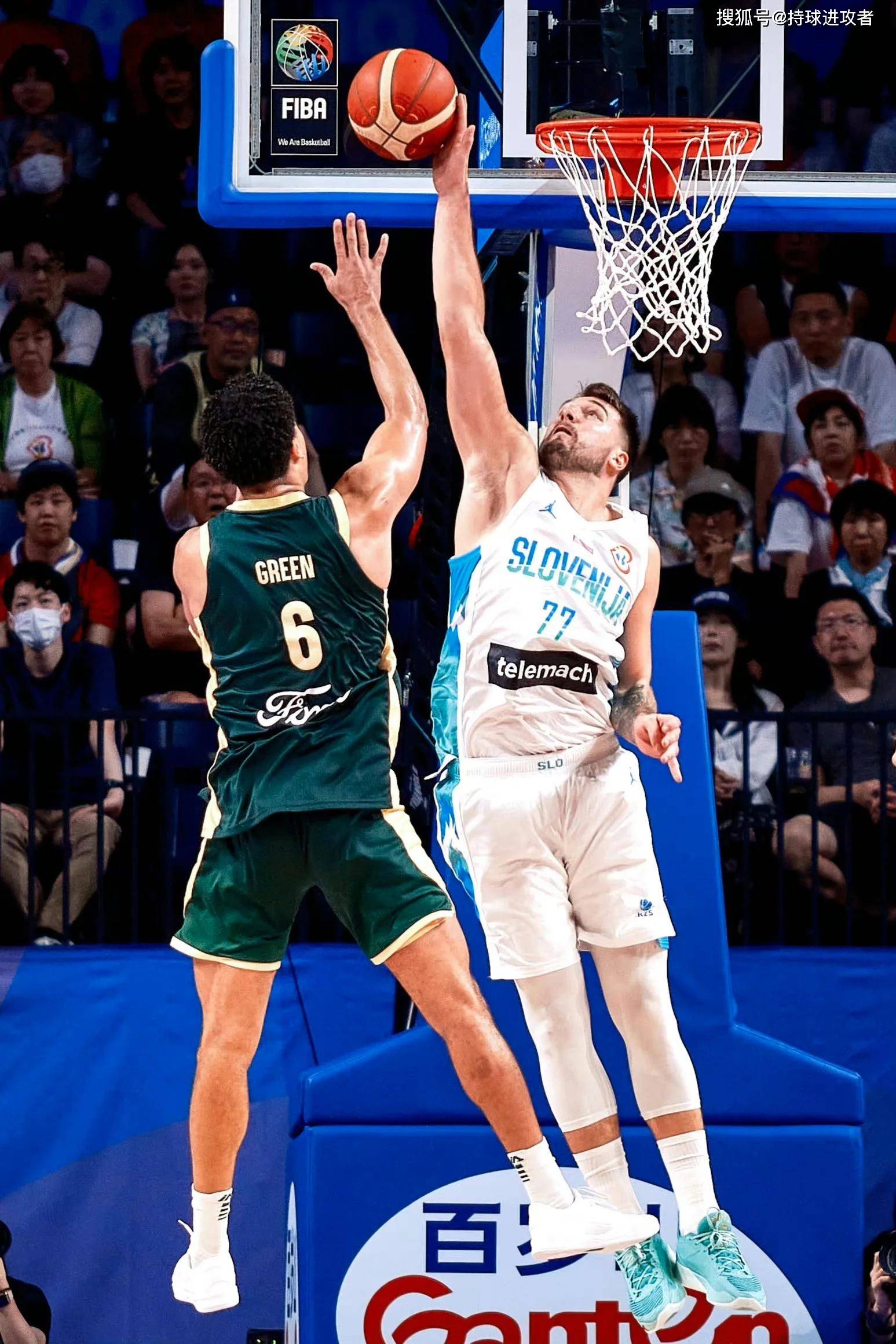 澳大利亚男篮队在国际比赛中获胜 澳大利亚男篮队在国际比赛中获胜