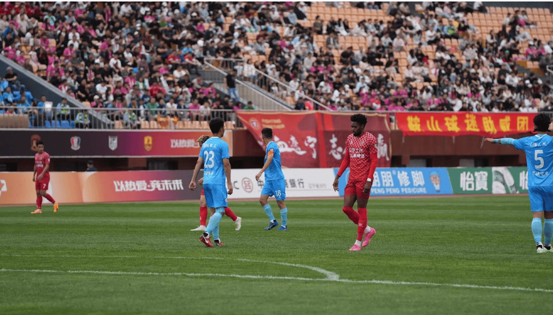 外援助攻频繁,球队实力再上新台阶 外援助攻频繁,球队实力再上新台阶