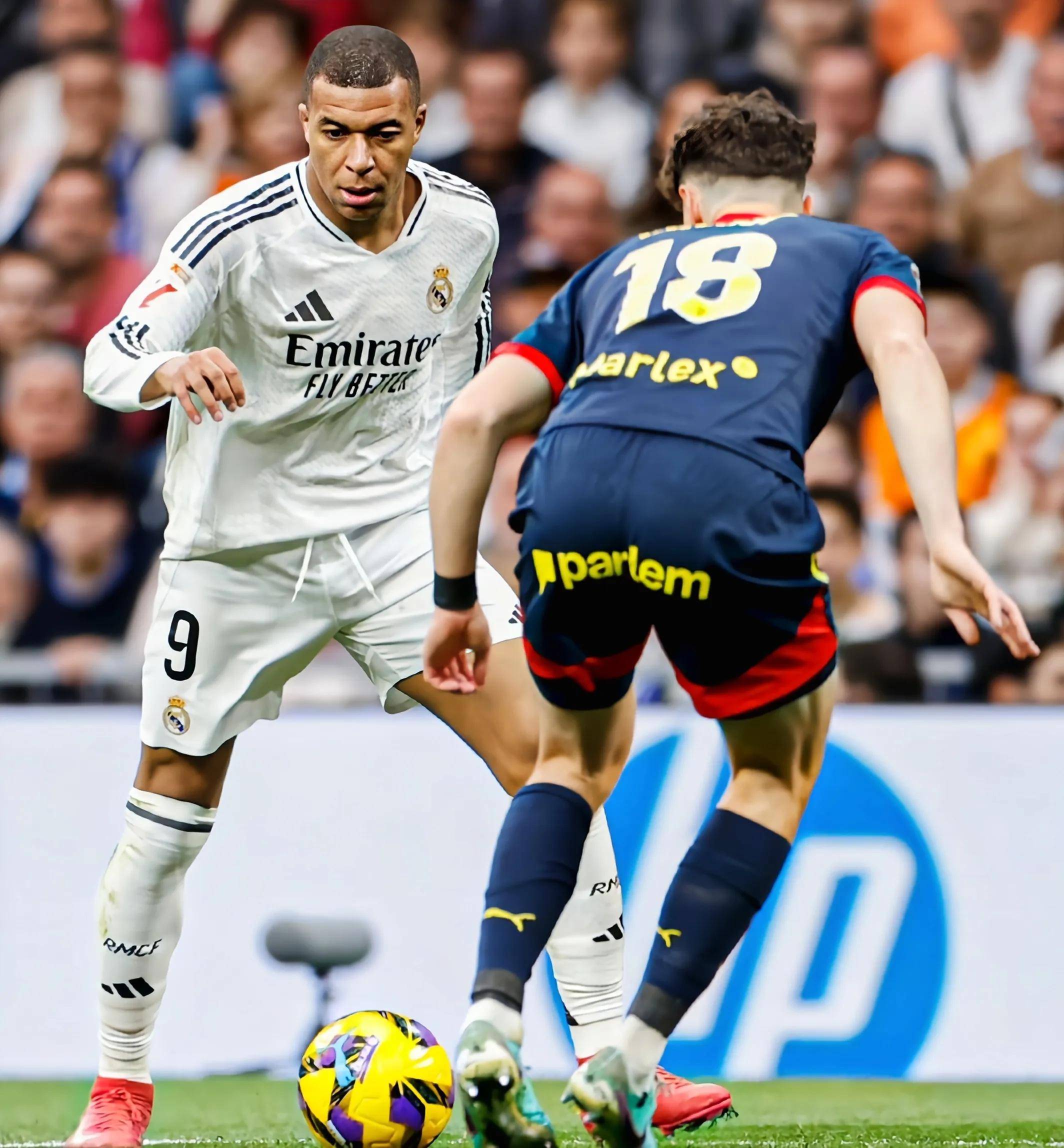 皇马战胜巴萨取得胜利，西甲争冠态势激烈