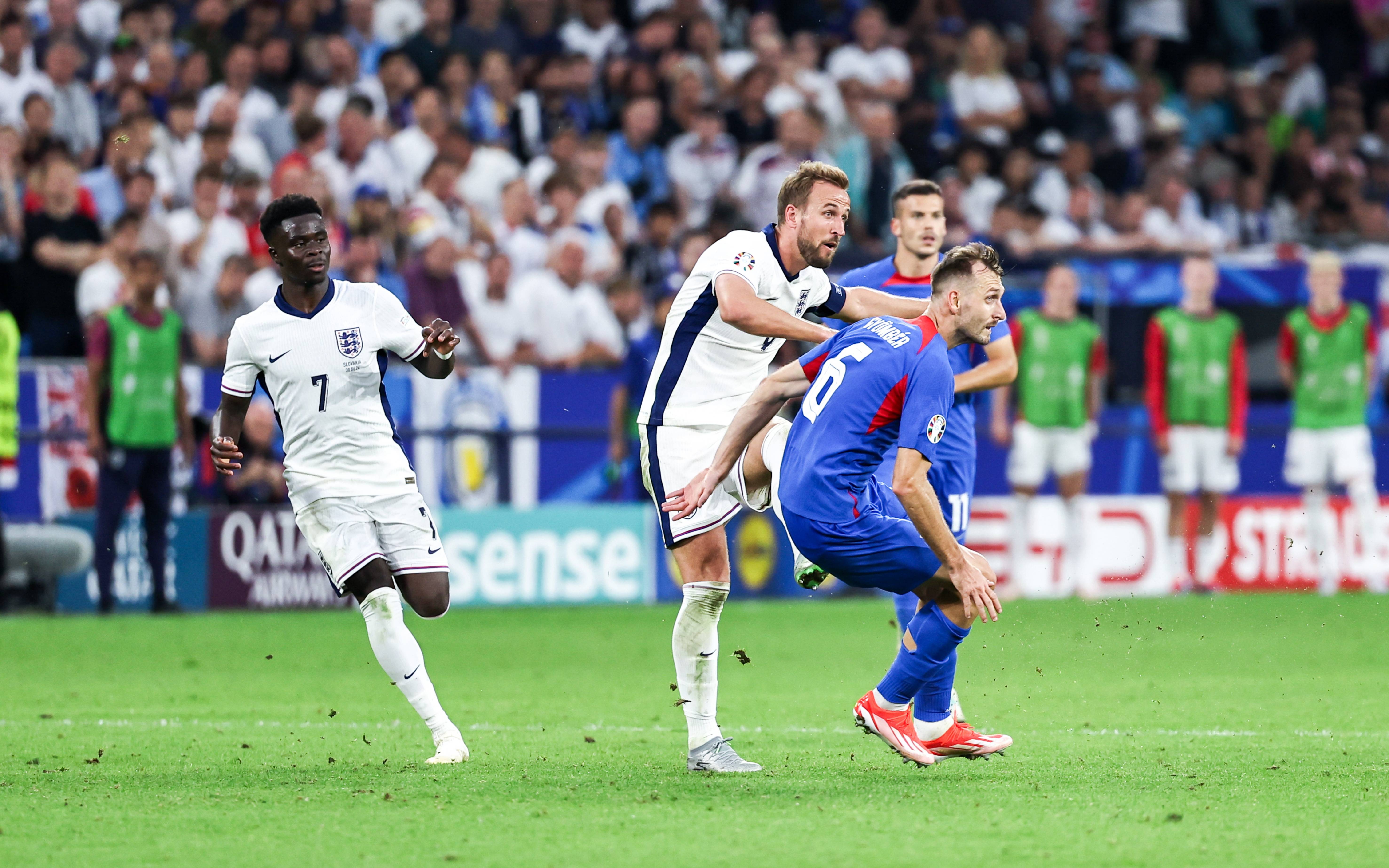 关于匈牙利在欧预赛比赛中以-战胜英格兰的信息 关于匈牙利在欧预赛比赛中以-战胜英格兰的信息