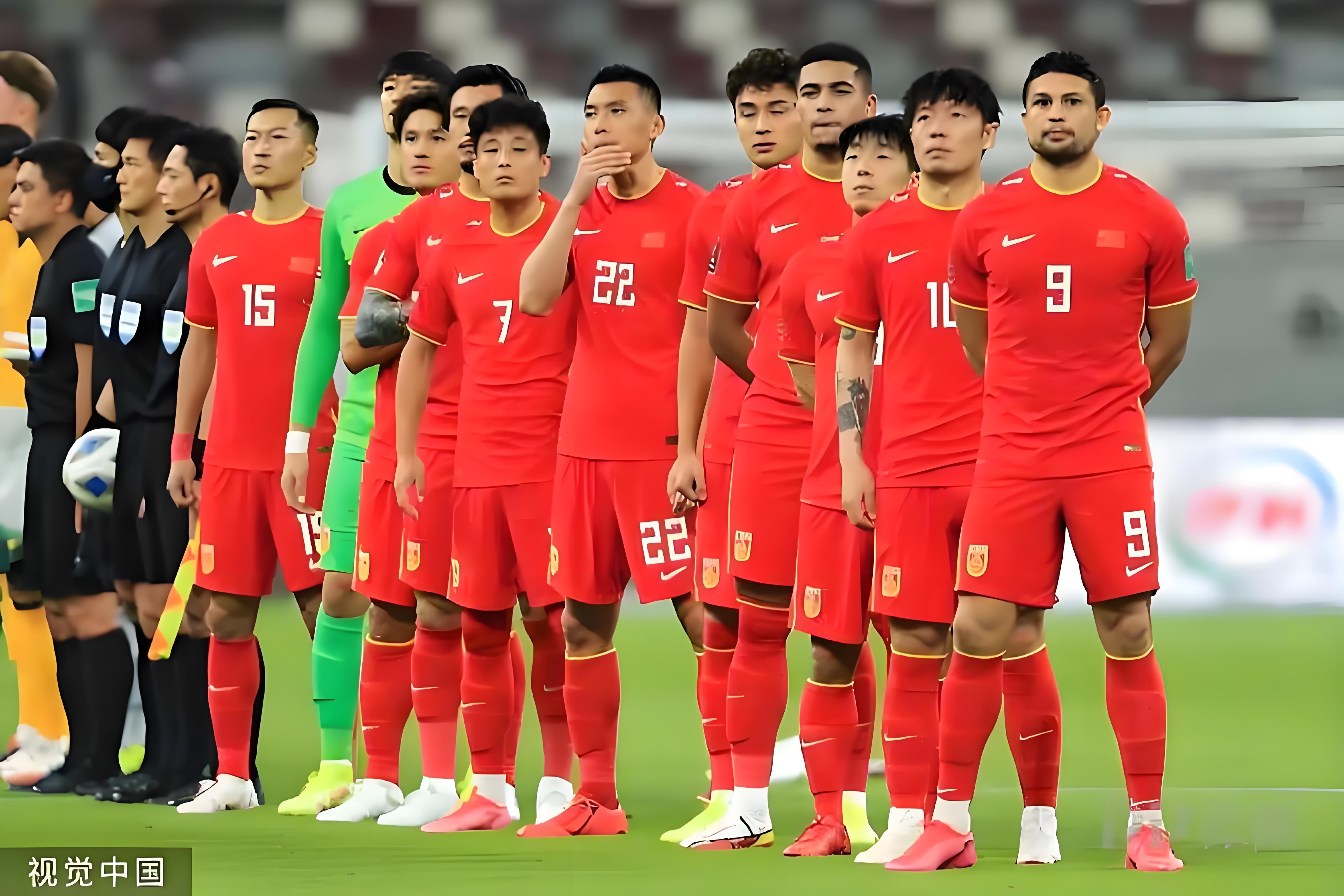 中国职业足球赛事激烈对抗,高潮展现 中国职业足球赛事激烈对抗,高潮展现