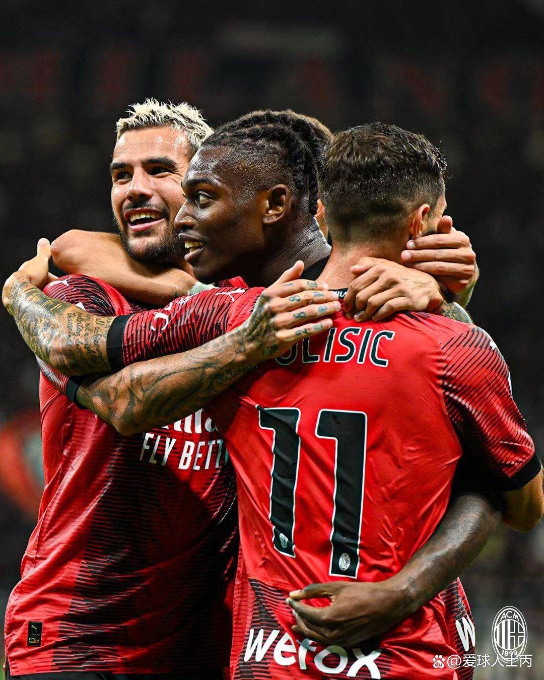 曼联主场大胜AC米兰,晋级欧冠半决赛 曼联主场大胜AC米兰,晋级欧冠半决赛