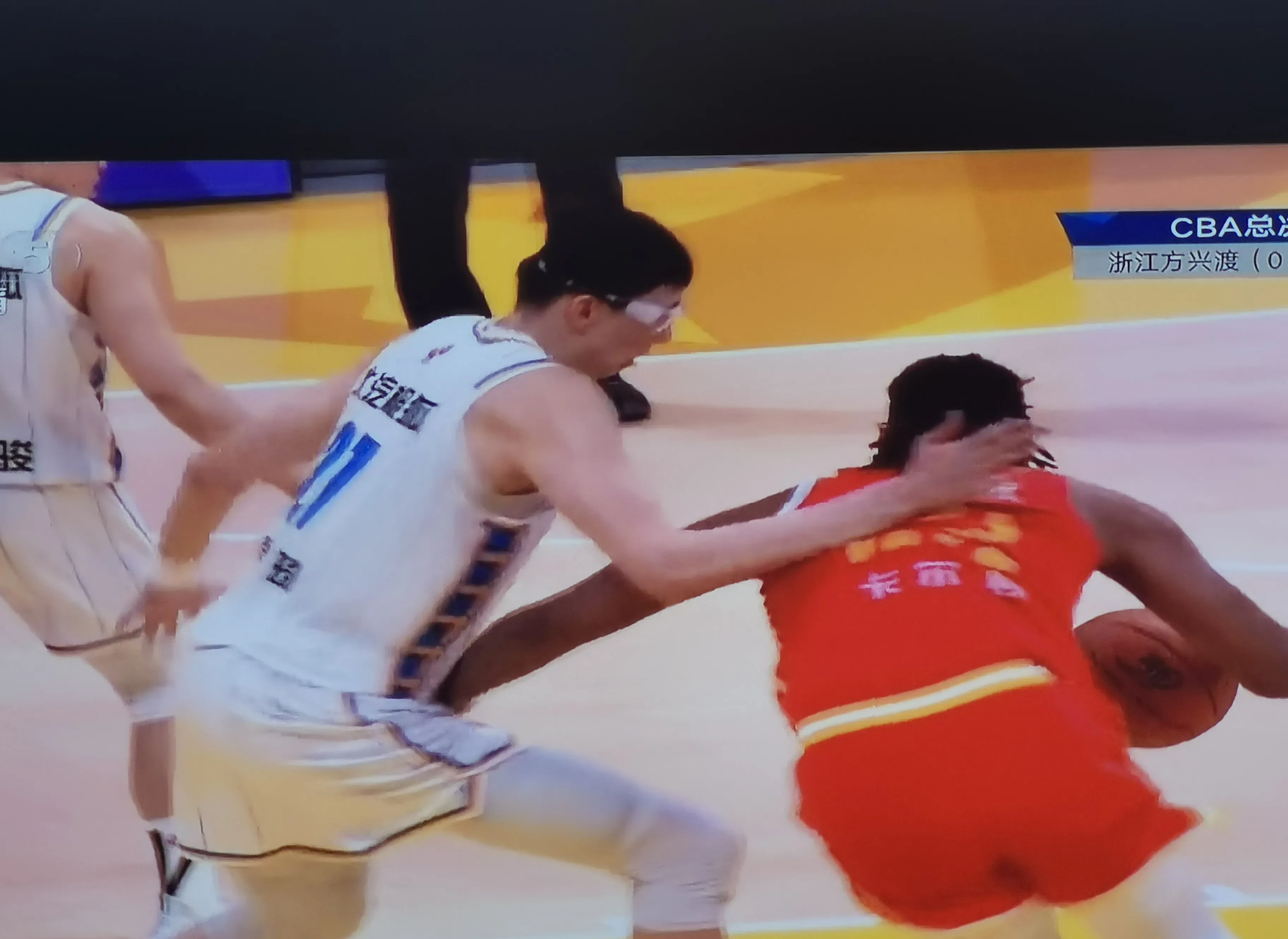 体操决赛花絮:选手失误引发裁判疑惑的简单介绍 体操决赛花絮:选手失误引发裁判疑惑的简单介绍