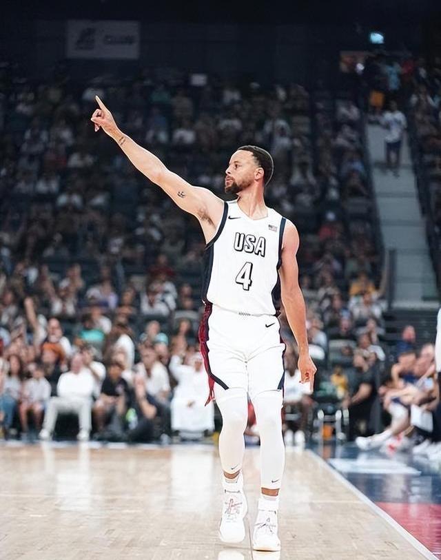 包含热火客场力克灰熊，稳坐东部前四位置的词条