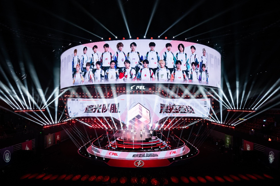 团体比赛精彩纷呈,最终逆袭获胜 团体比赛精彩纷呈,最终逆袭获胜