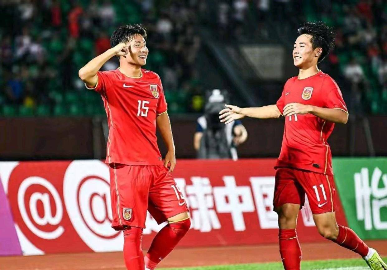 比赛中球队取得胜利,晋级季后赛 比赛中球队取得胜利,晋级季后赛