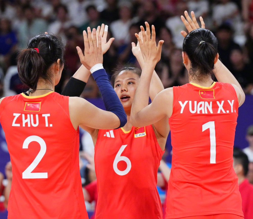 塞尔维亚成功挺进四强,晋级前景看好 塞尔维亚成功挺进四强,晋级前景看好