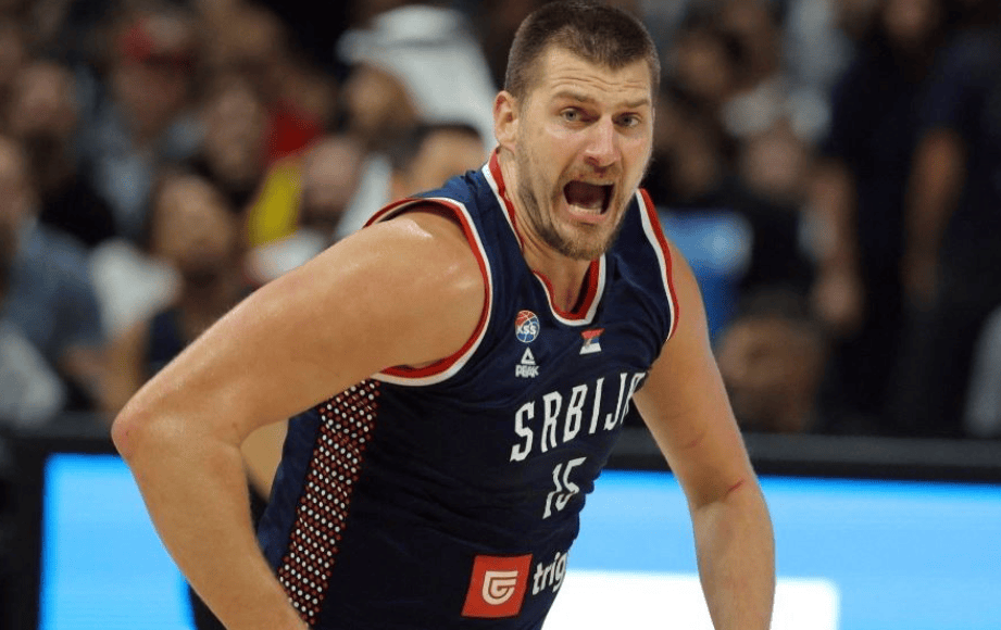 塞尔维亚成功挺进四强,晋级前景看好 塞尔维亚成功挺进四强,晋级前景看好