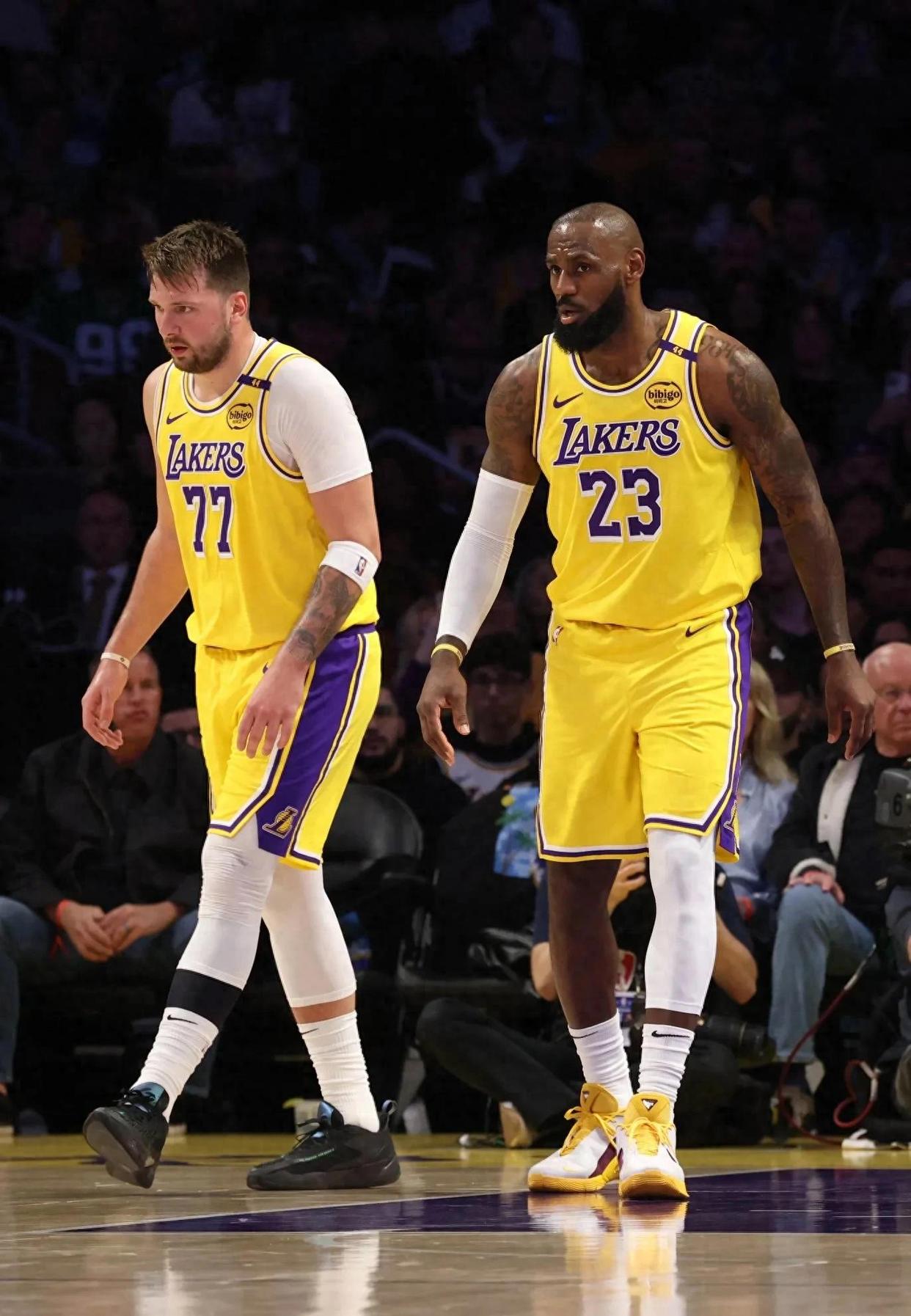 包含欧冠重磅对决:湖人迎战凯尔特人,比分揭晓的词条 包含欧冠重磅对决:湖人迎战凯尔特人,比分揭晓的词条