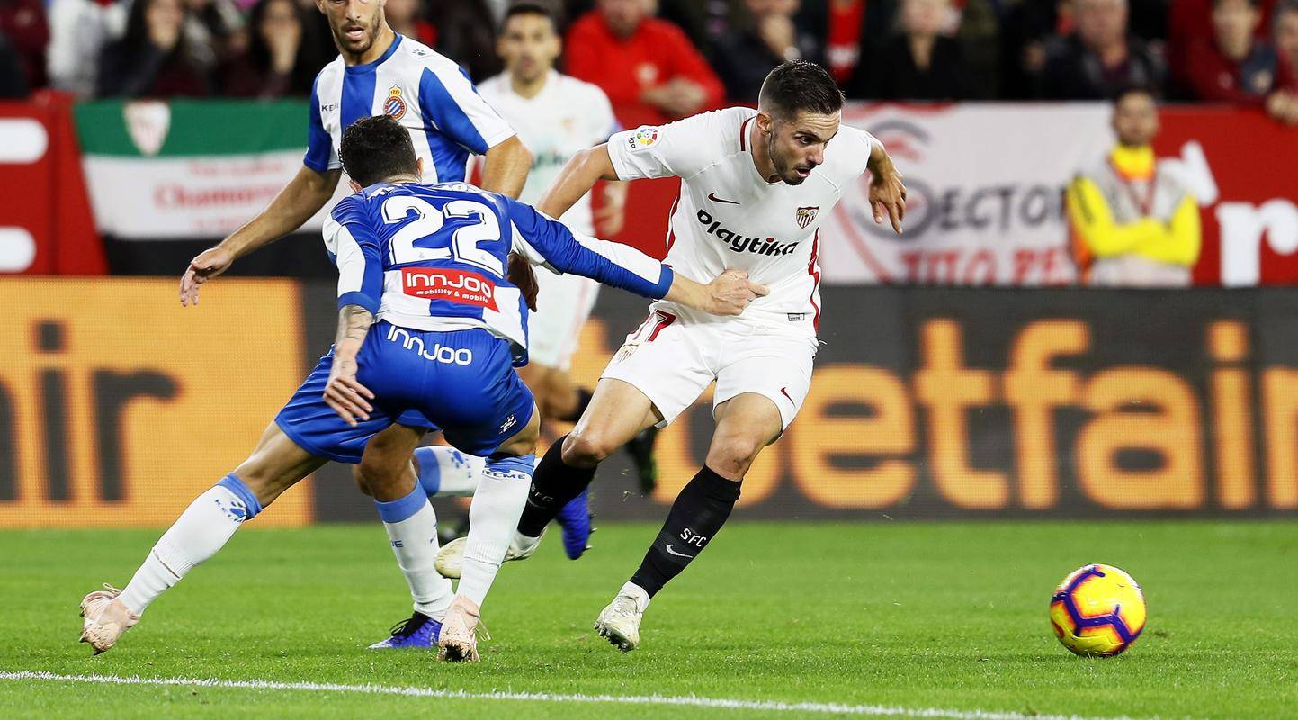 塞维利亚中场埃弗拉表现持续火爆的简单介绍