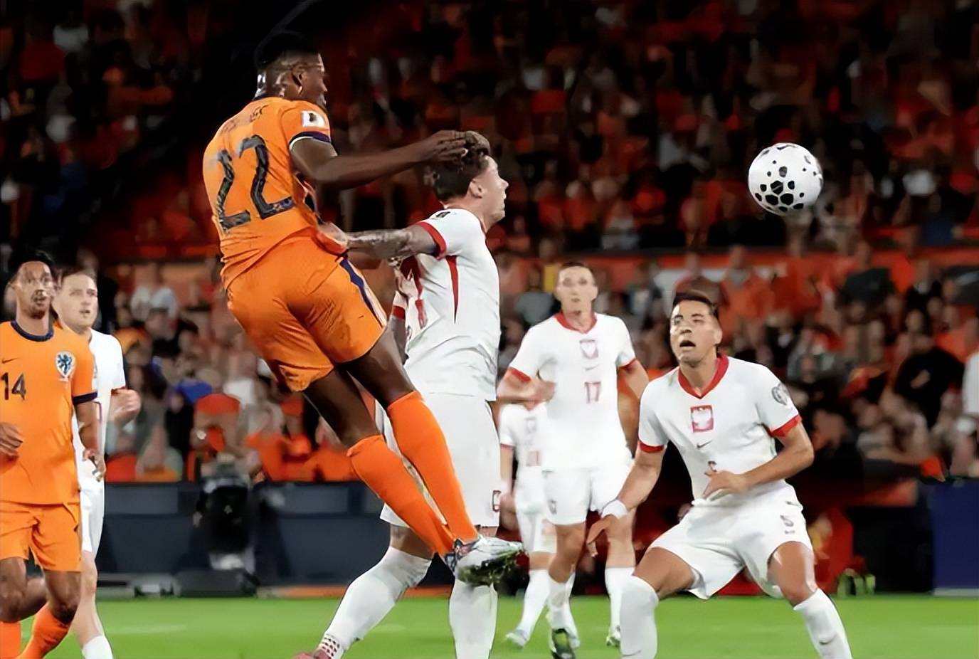 比利时队不敌捷克,遭遇小组赛首败 比利时队不敌捷克,遭遇小组赛首败