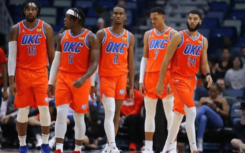 快船大胜雷霆取得四连胜 快船大胜雷霆取得四连胜