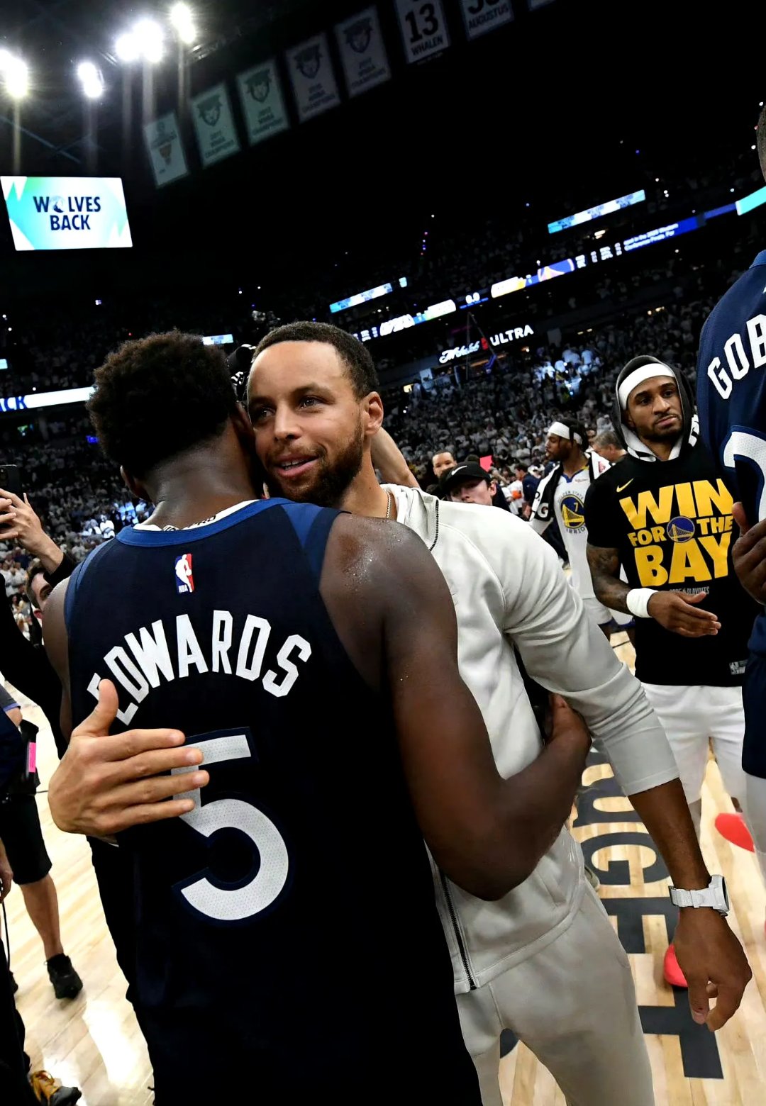 勇士憾负森林狼,遭遇失利 勇士憾负森林狼,遭遇失利