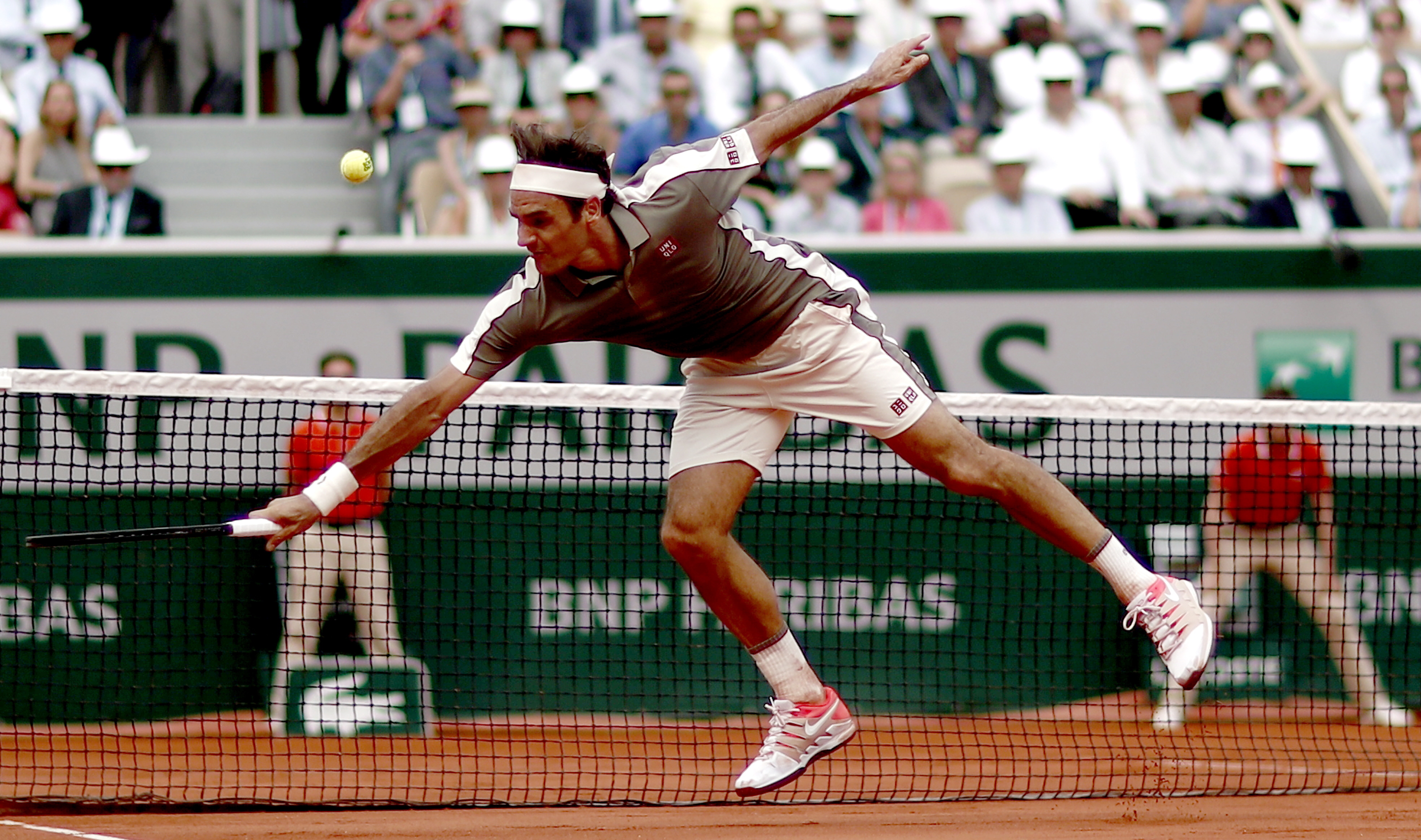 日本网球队鏖战法国网球队,费德勒惊艳世界的简单介绍 日本网球队鏖战法国网球队,费德勒惊艳世界的简单介绍