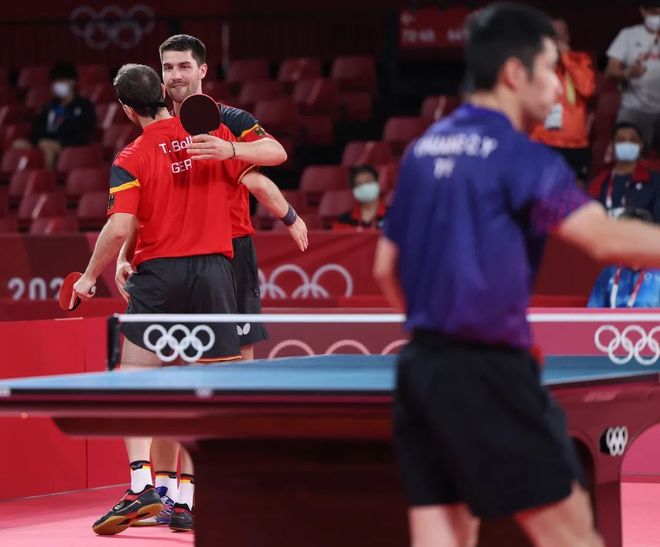 瑞典队碾压日本队,奥恰洛夫点燃赛场 瑞典队碾压日本队,奥恰洛夫点燃赛场