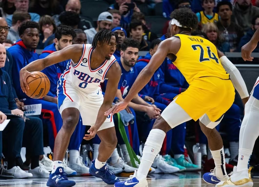 广厦队轻取凯尔特人，马克西对手完全无解